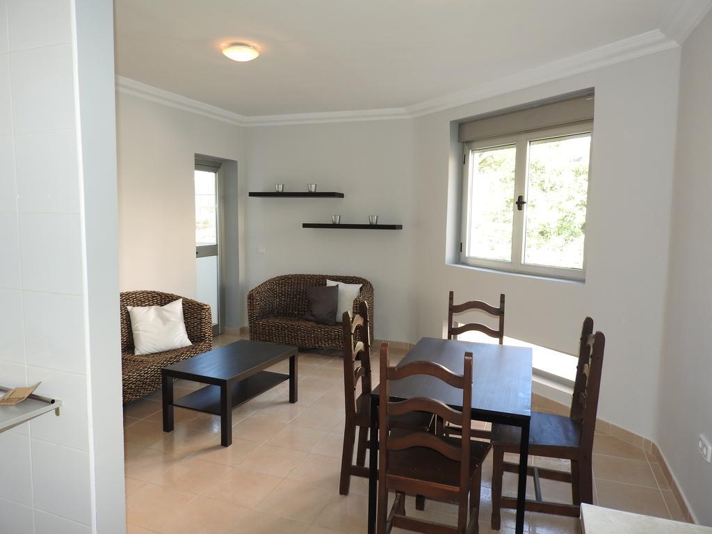 Apartamentos Borba 그라나딜라데아보나 외부 사진